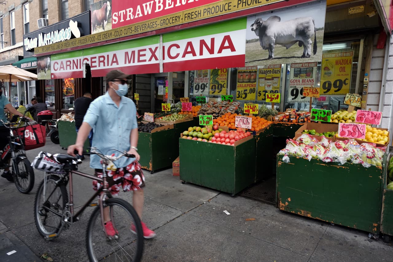 <b>Puesto 1: Nueva York</b>
<br>
<br>Tasa de desempleo en hispanos (segundo trimestre de 2021): 11.0%.
<br>
<br>Tasa de desempleo en blancos (segundo trimestre de 2021): 5.7%.
<br>
<br>Tasa de desempleo en afroestadounidenses (segundo trimestre de 2021): 10.6%.
<br>
<br>Tasa de desempleo en asiáticos estadounidenses y nativos de las islas del pacífico: 9.6%.
<br>
<br>Desempleo general: 7.9%.
<br>