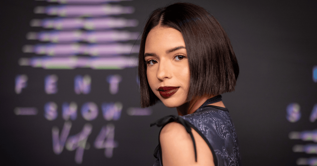 Aunque ha acostumbrado al público a su cabellera estilo 'bob', lo cierto es que ha pasado por varios looks y ha sorprendido con cada uno de ellos.