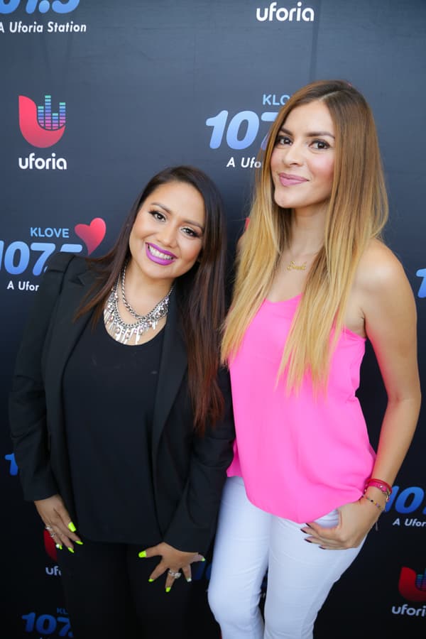 Como parte del grupo de amigas de Donaji “BFF” quince ganadoras tuvieron el privilegio de tomar una clase “Aprender a maquillarse como profesional” auspiciado por Alejandra Barraza de TNT Agency.