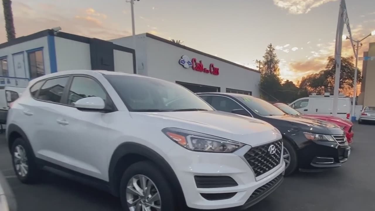 <h3 class="cms-H3-H3">Mira también:</h3>
<br>Con el aumento al precio de los autos nuevos, muchas personas optan por comprar un auto de segunda mano, algo que es aprovechado por los estafadores; por eso, Alma Galván, vocera de ‘BBB’ nos da algunas recomendaciones para evitar ser víctimas de fraude.