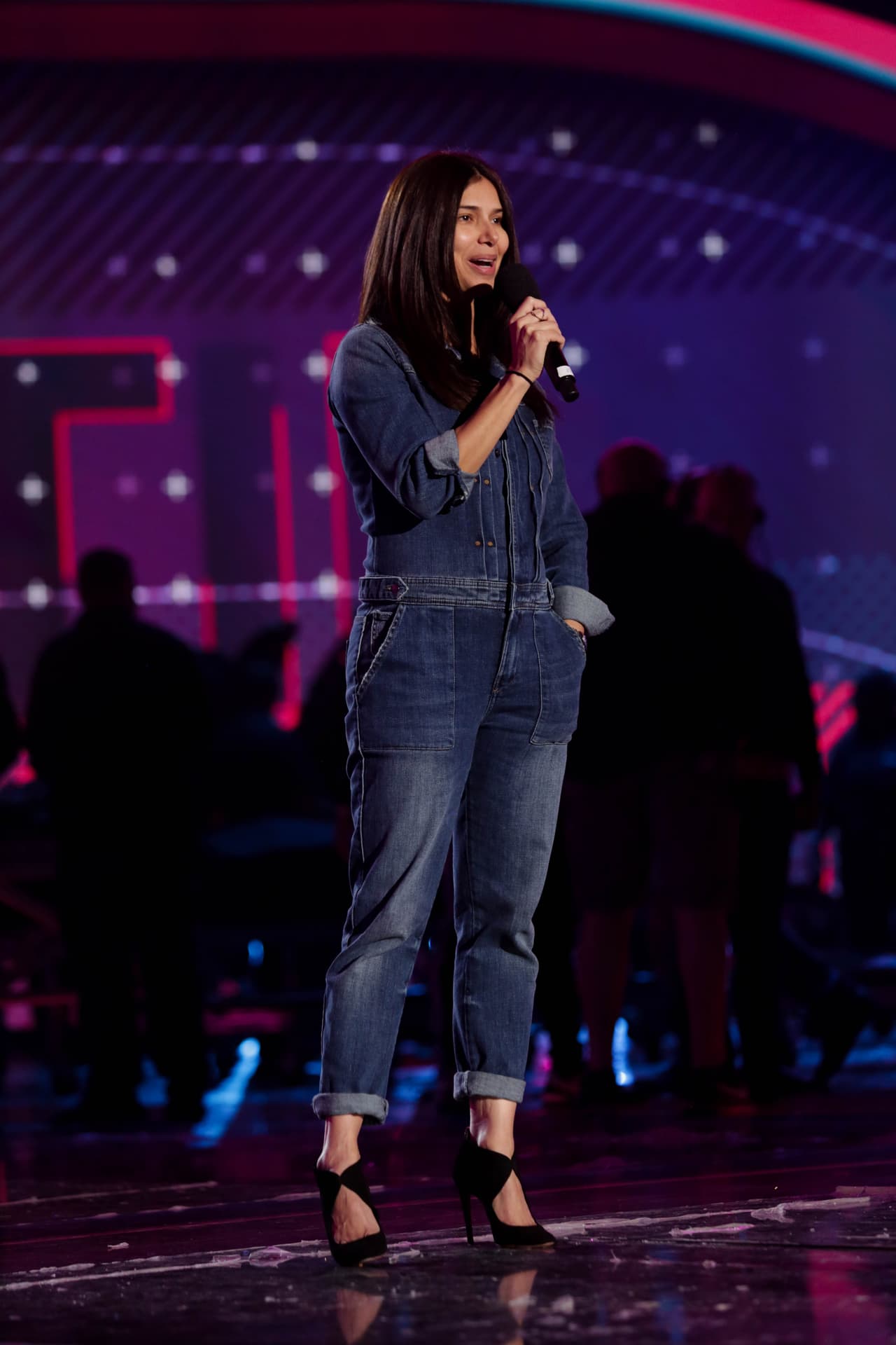 Y llegó Roselyn Sánchez y todos nos quedamos con la boca abierta. Más regia que nunca y con un bebé recién nacido.