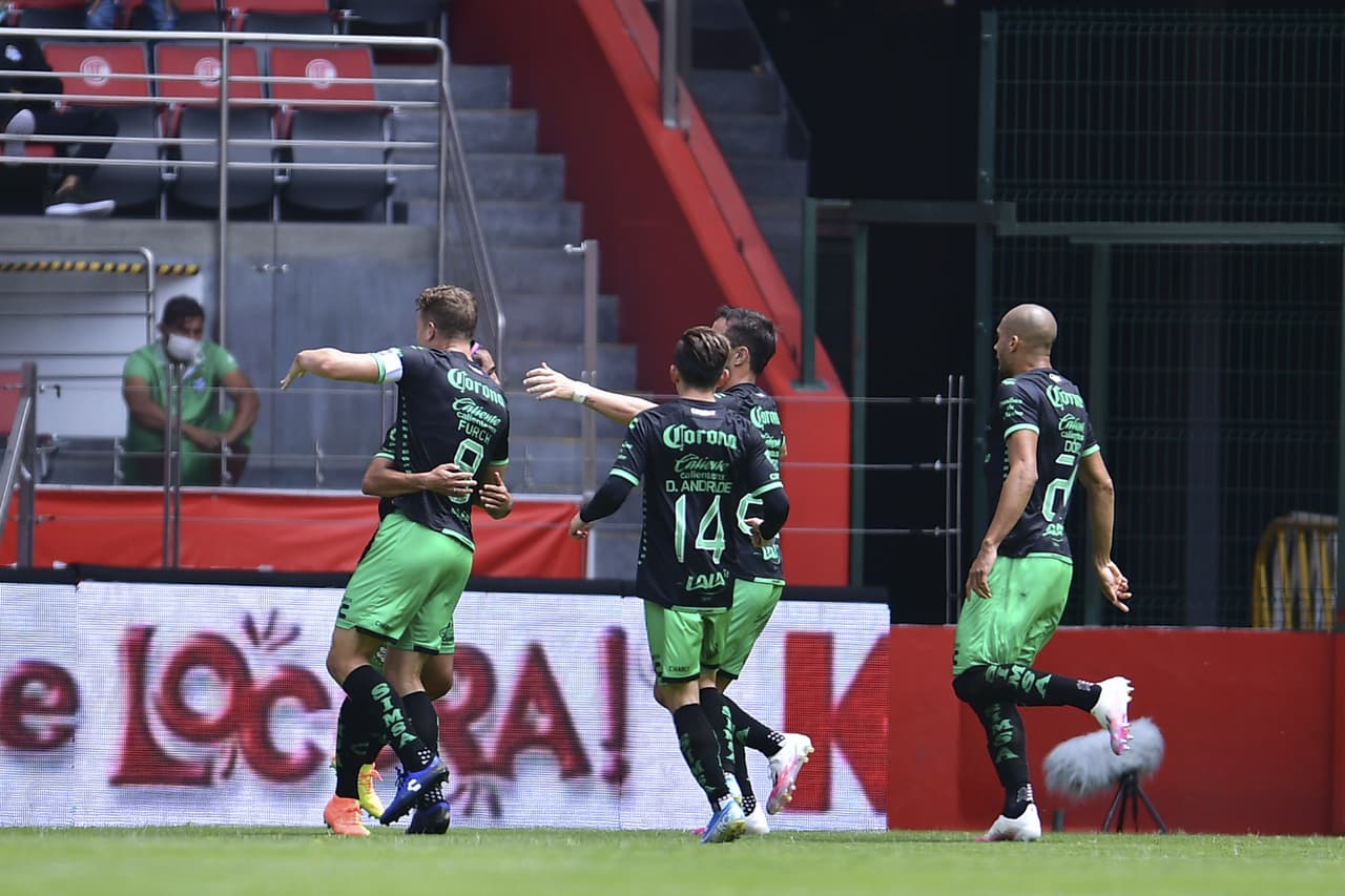 Los Santos enfriaron el ‘Averno’ y llegaron al decimosegundo lugar con 12 puntos.