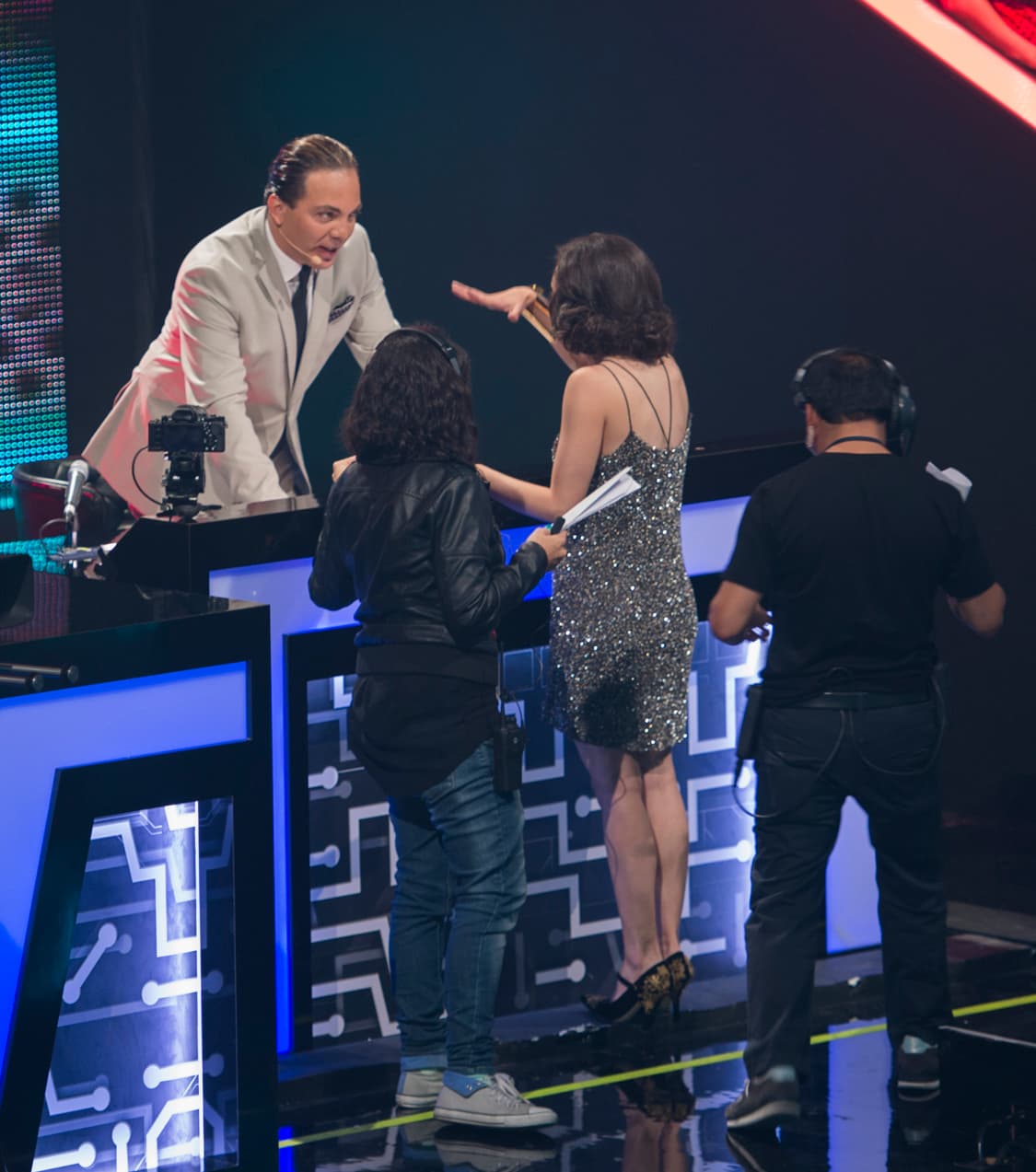 No todo es estrés y tensión en Me Pongo de Pie, a veces tanto jueces, capitanes, familias y conductoras se divierten bromeando o tomándose fotos. Todo esto pasó en el detrás de cámaras del cuarto show.