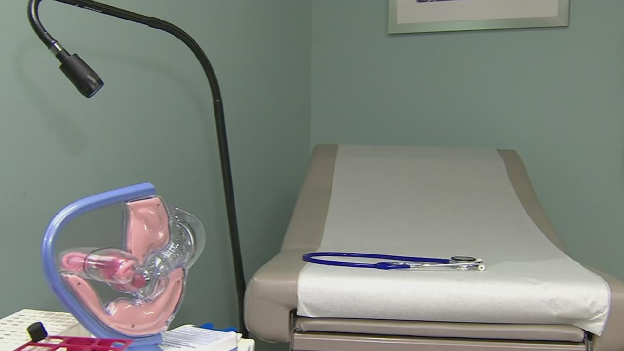 Indignación por una niña de 10 años que viajó a otro estado para abortar tras ser abusada por un inmigrante