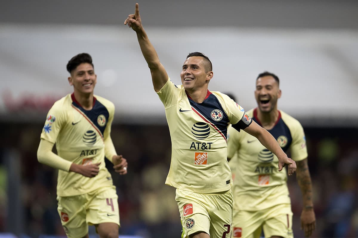 Con un hombre más en el campo y luego de un tiro de esquina, las Águilas llegaron al tercer gol del juego, obra de Paul Aguilar al minuto 56'.