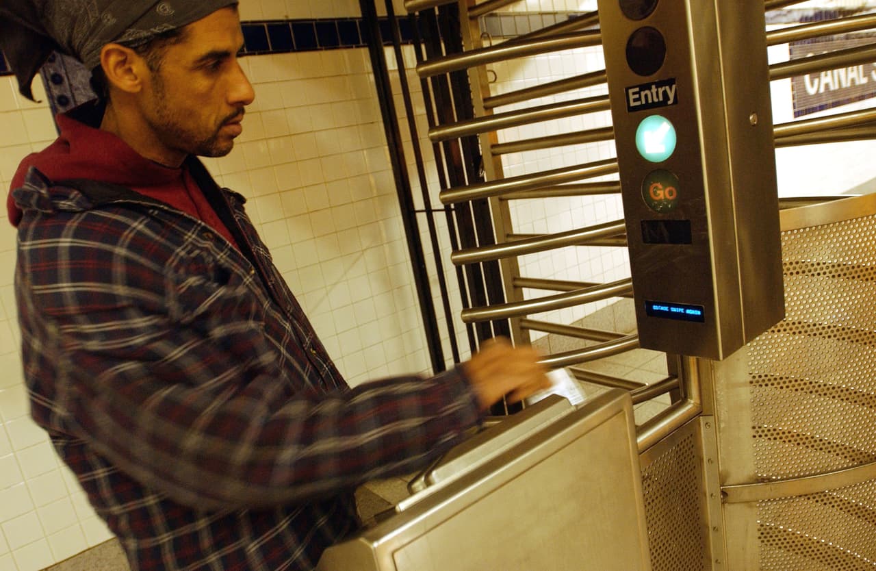 Proponen que transporte público sea gratuito para neoyorquinos pobres