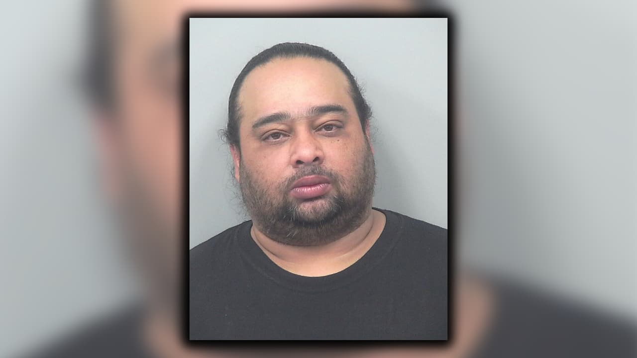 Erwin Rovira - Acusado de fraude de seguros e informe falso de un delito.