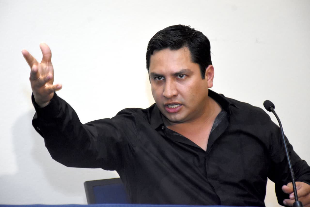 "¿No creen que es muy arriesgado decir que Julión Álvarez lava dinero antes de que realmente se confirmen las cosas?"