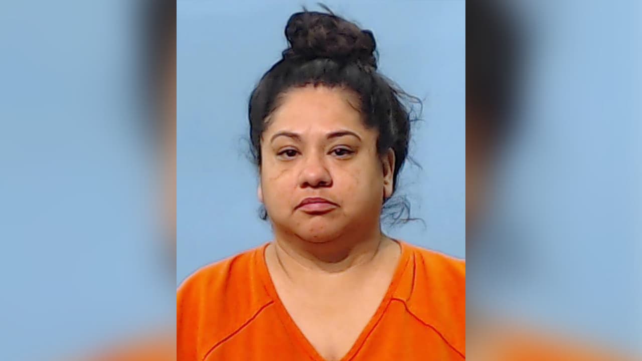 Maestra de Alvin ISD renuncia en medio de acusaciones por mantener una relación con un estudiante