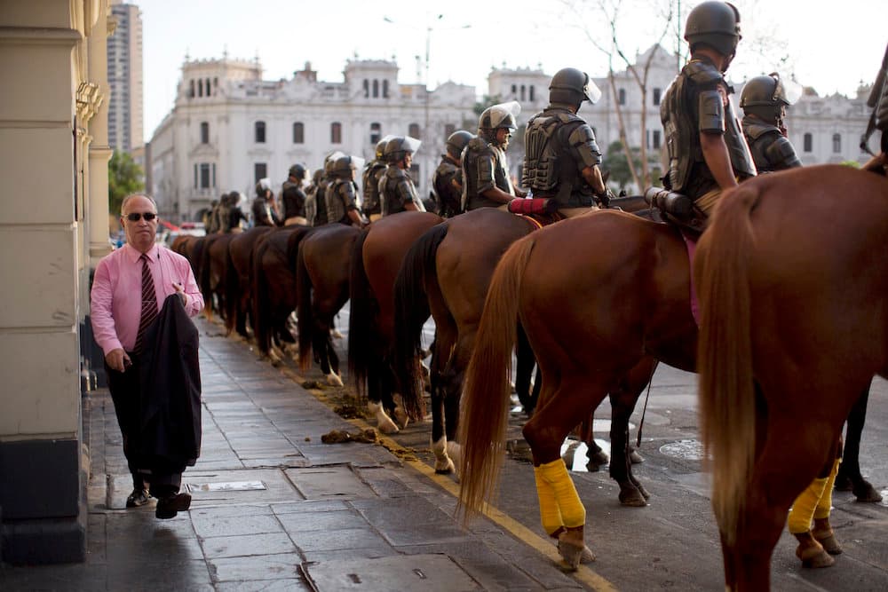 La marcha estaba resguardada por unos 2,500 policías y se desarrolló en forma pacífica