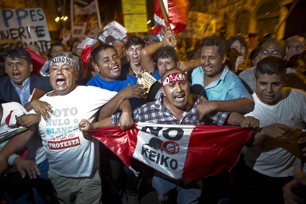 Diversos manifestantes recordaron que durante el gobierno de Alberto Fujimori se produjeron más de 300,000 esterilizaciones forzadas a mujeres pobres de los Andes