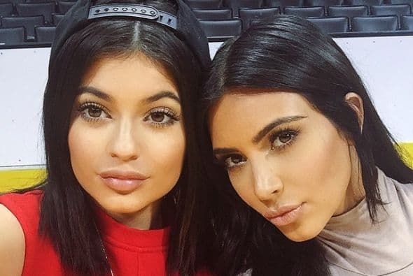 Las chicas se dedicaron a echar porras y posar para las selfies.