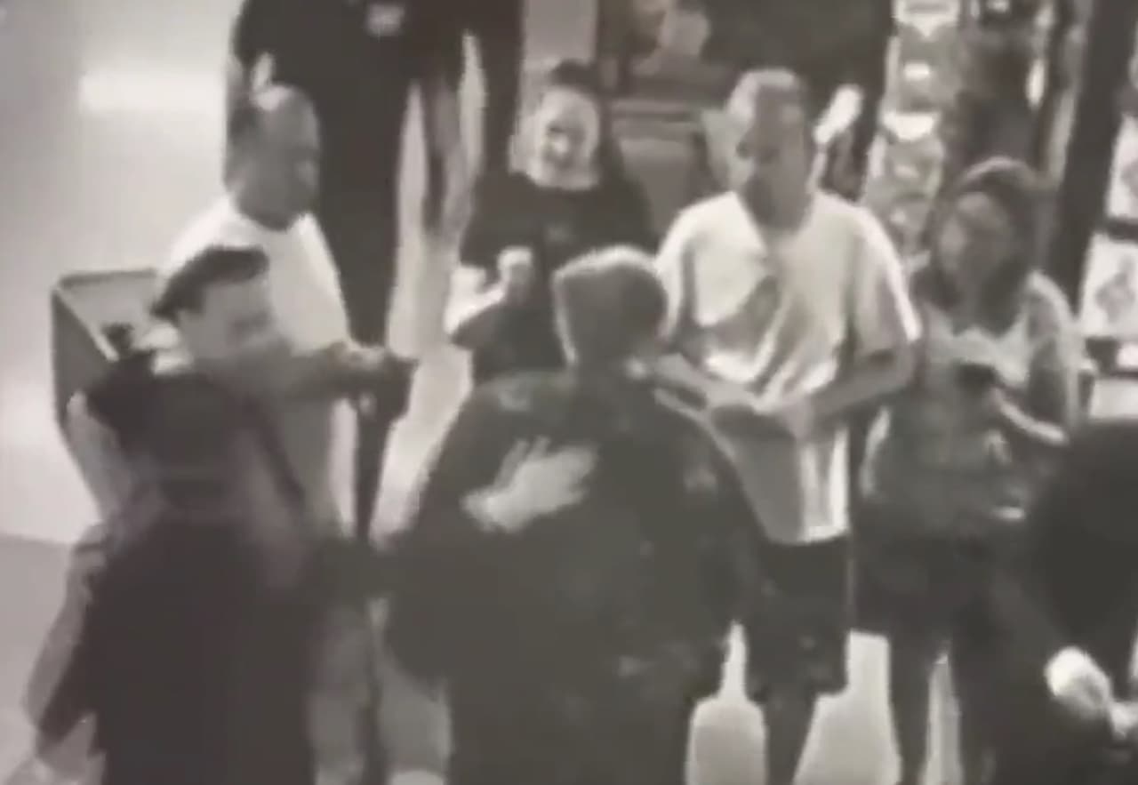 Alcalde de Nueva York pide investigar a Rudy Guiliani por denunciar falso delito