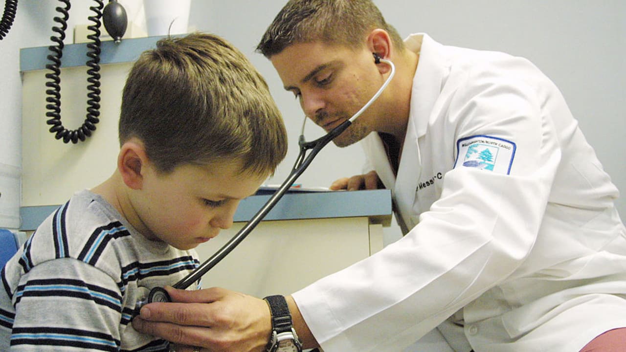 ¿Qué hacer si un niño ingiere un objeto peligroso? 