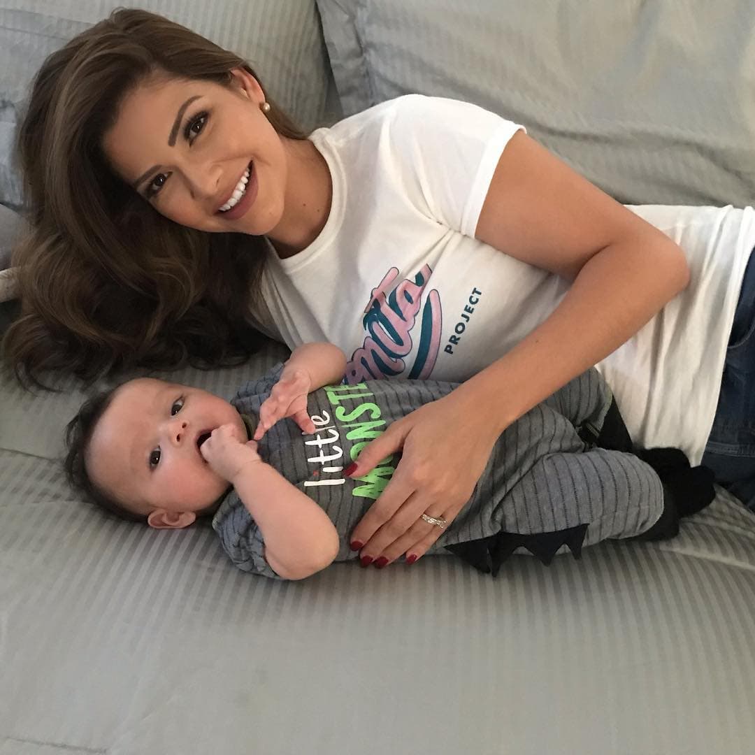 La lactancia materna también los ha unido, la conductora ha contado que alimentar a su bebé de su cuerpo ha sido un proceso difícil pero satisfactorio.
<br>