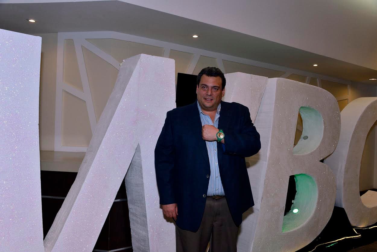 Mauricio Sulaimán: 'Canelo obligado a ganar a Amir Khan'