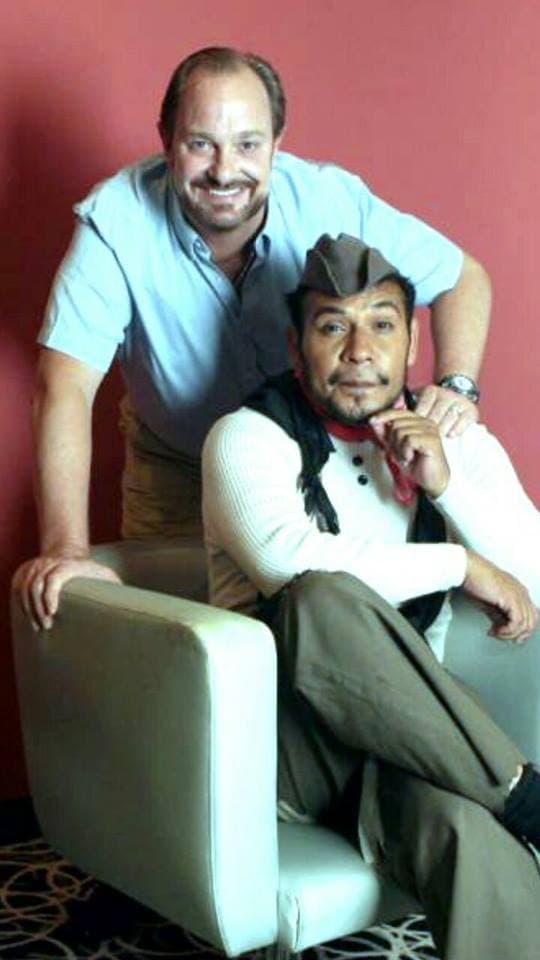 Le gustaban los imitadores de su padre y con algunos hizo una gran amistad.