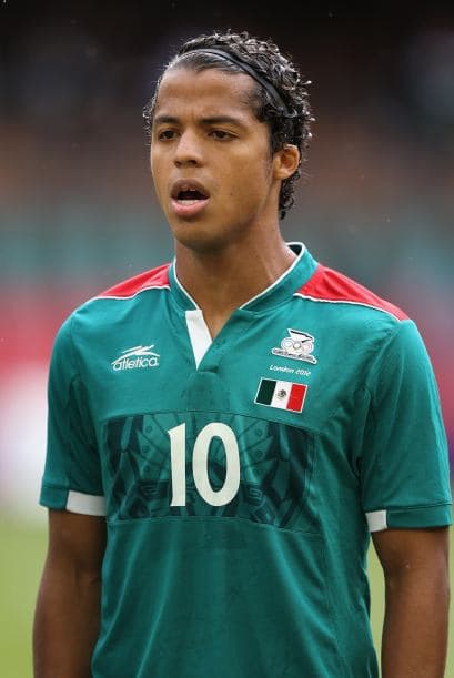 La actriz tuvo un apasionado romance con el futbolista Giovani Dos Santos en el 2009.