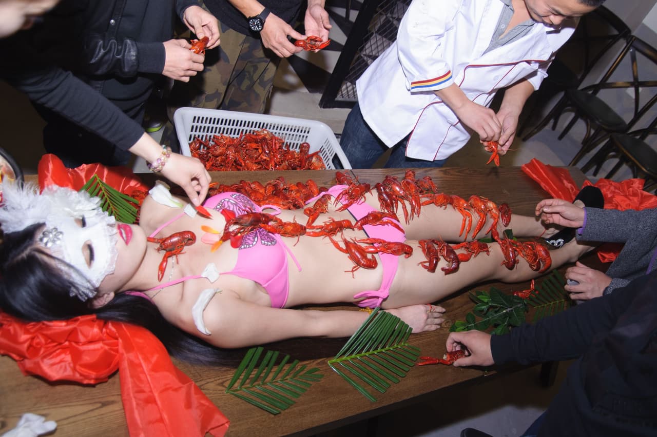 ¡Pero lo importante es disfrutar del delicioso cangrejo que ofrece el restaurante! ¡Yummi!