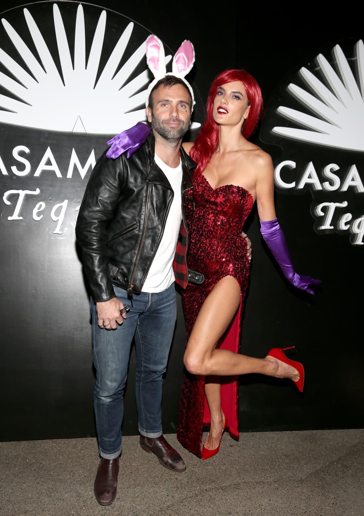 En cambio, su marido Jamie Mazur era Roger Rabbit, pero sólo con las orejitas.