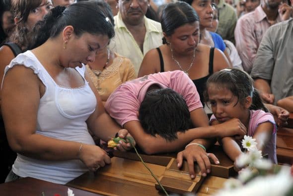 La investigación de IPC resalta que debido a este conflicto que se vive en las calles de Medellín se vincula la disputa de territorio.