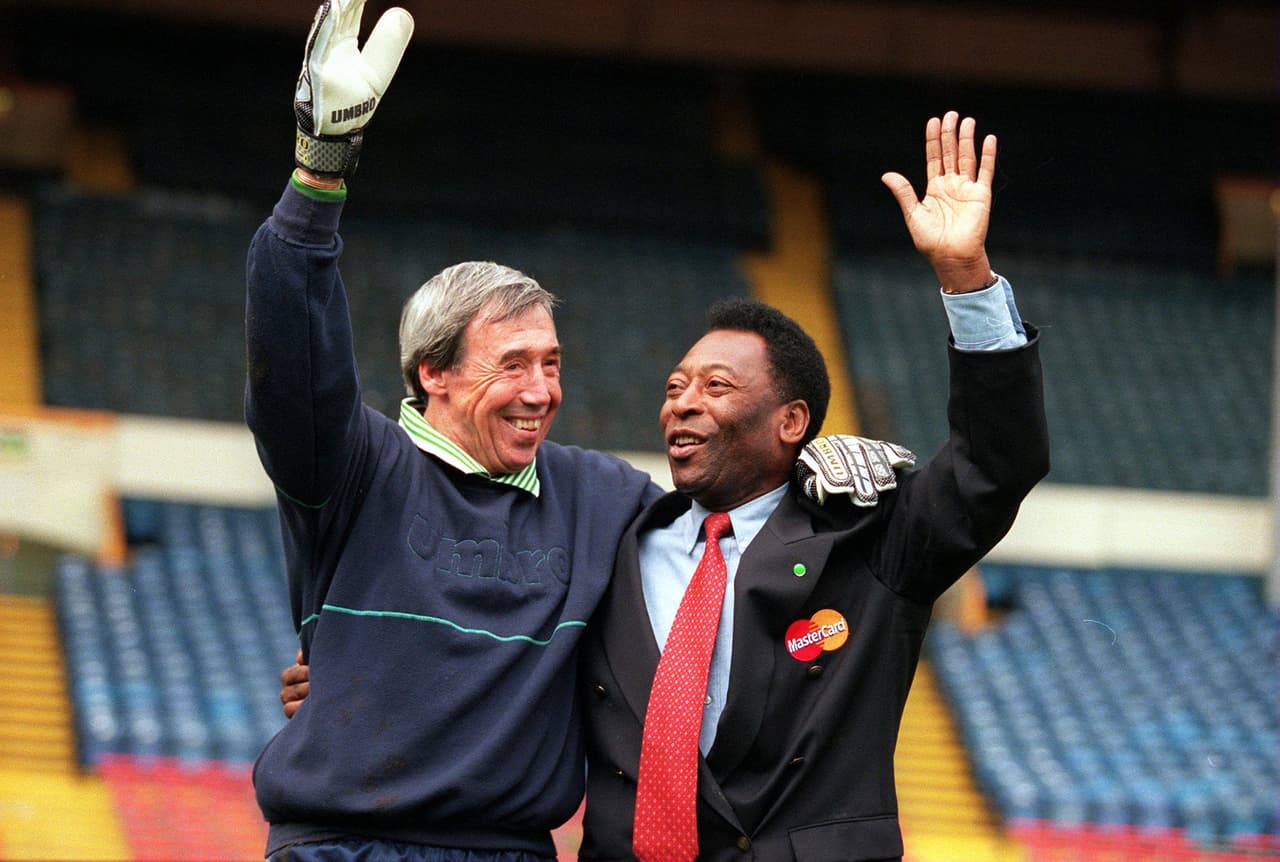 Gordon Banks y Pelé.