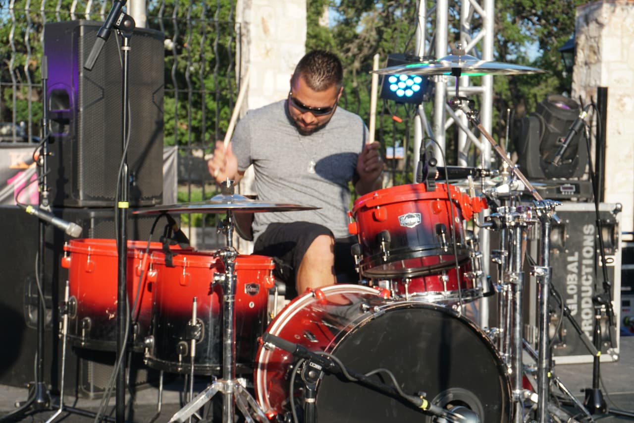 Ram Herrera, Los Banger Broz and Jorge Alejandro took the stage inside La Villita.
