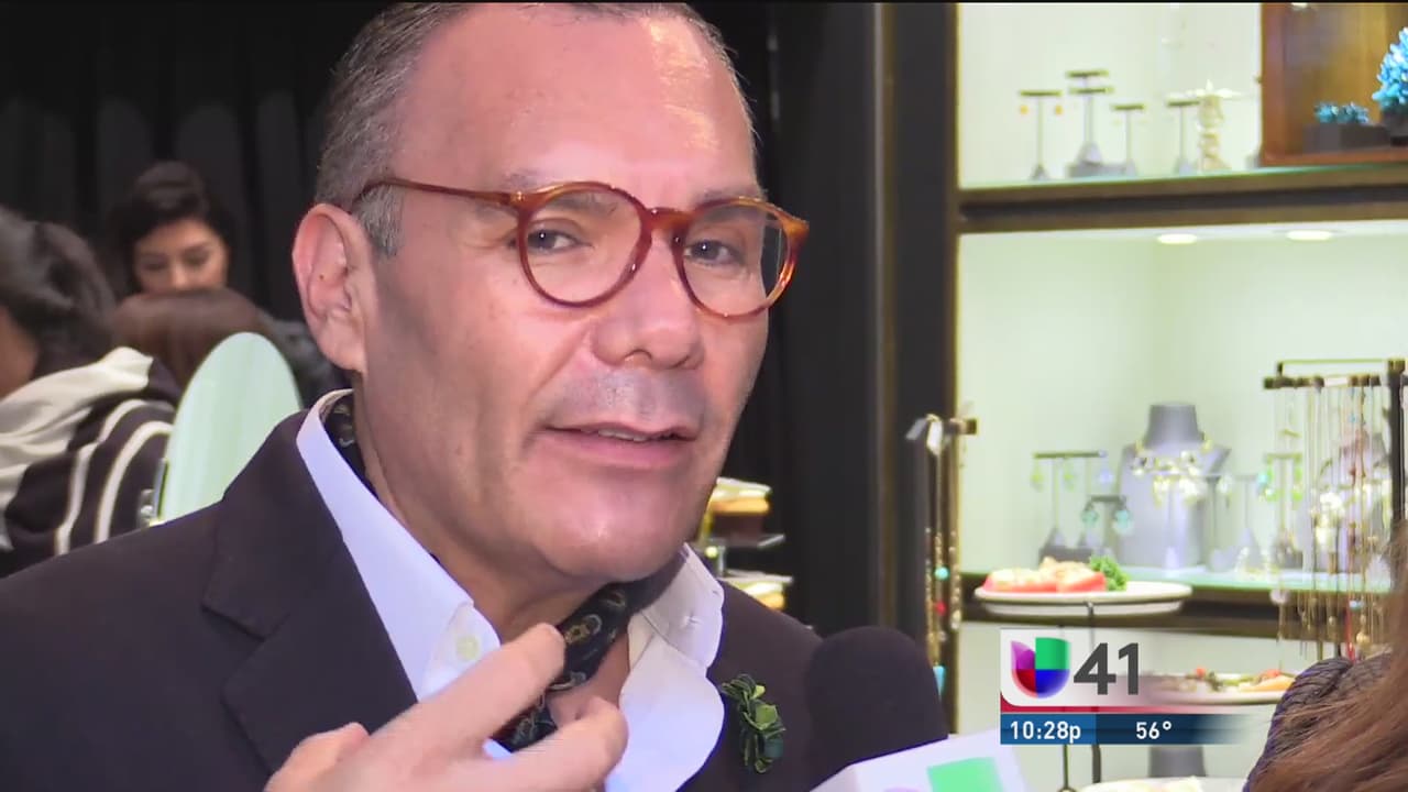 Daniel Espinoza, ‘El Joyero de las Estrellas’ presentó su colección en San Antonio