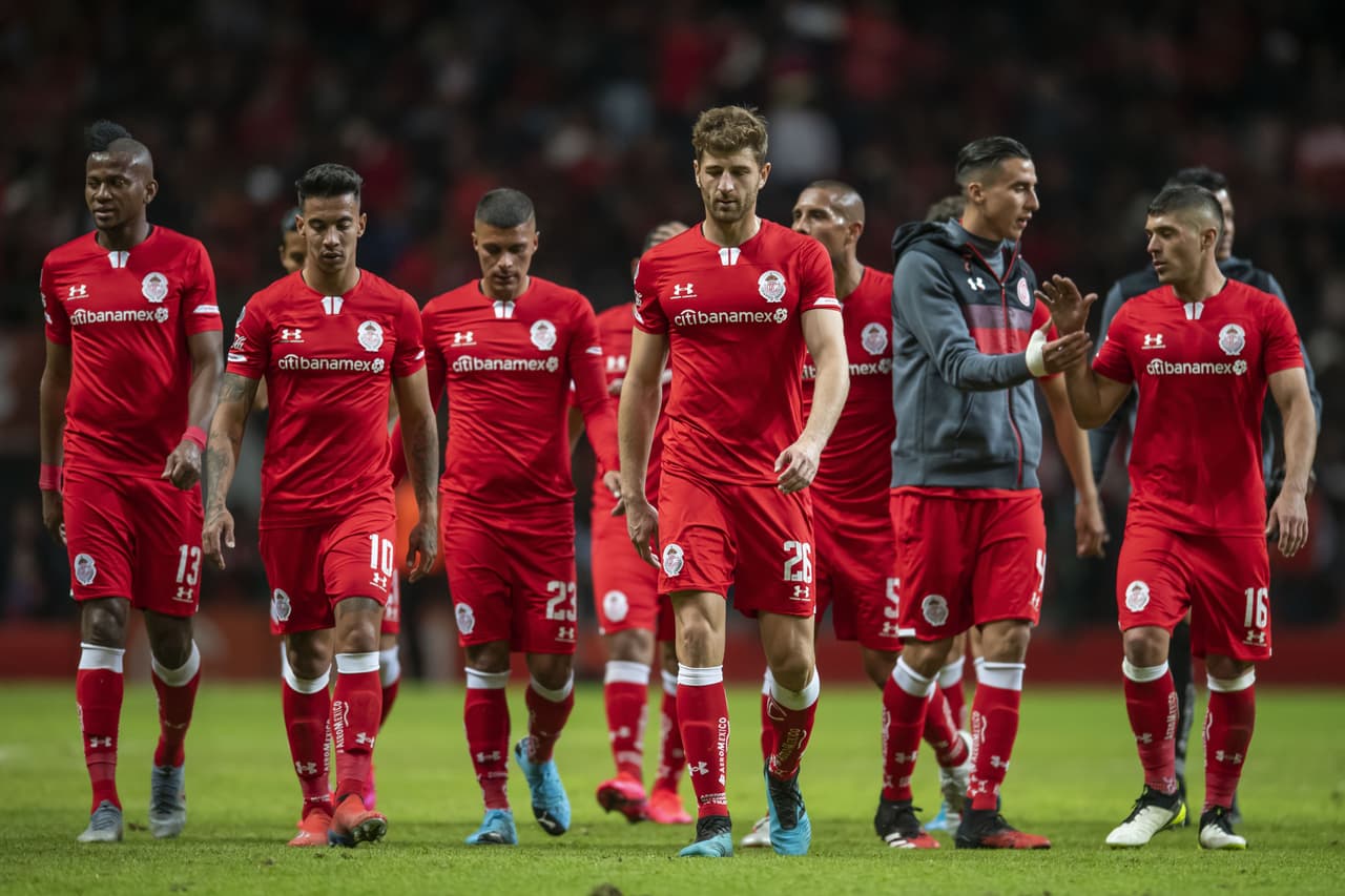 Estrada (17’) abrió el marcador para los locales. Correa (28’) y Conti (49’) dieron la vuelta al partido y Diego Rigonato (77´) empató el encuentro. Lorenzo Reyes de Atlas falló en la tanda de penales.