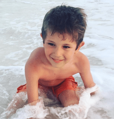 Ketzal es el hijo mayor y con su carisma ha conquistado a los seguidores de su orgulloso papá a través de Instagram.