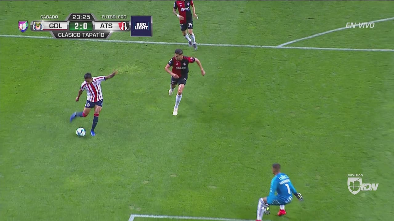 ¡Goool de Chivas con doblete de Vega!
