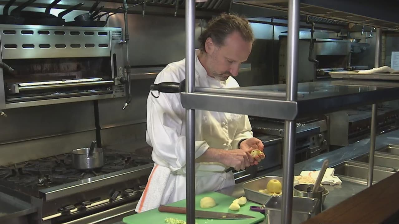 "Sopa de la solidaridad", el nuevo plato de los Chefs de Chicago 