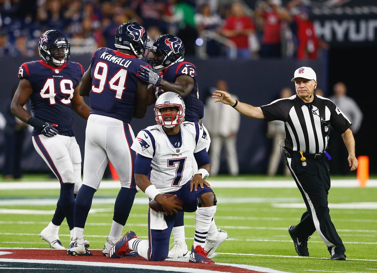 Los Houston Texans consiguieron un buen triunfo anímico ante unos Pats que no caruburan.