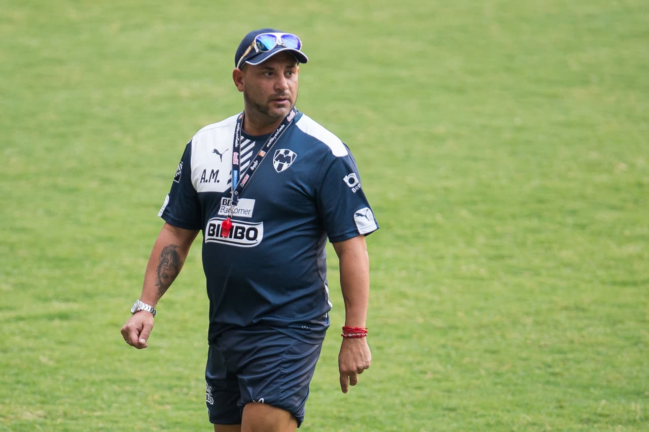 Antonio Mohamed: "Me siento en deuda con la directiva"