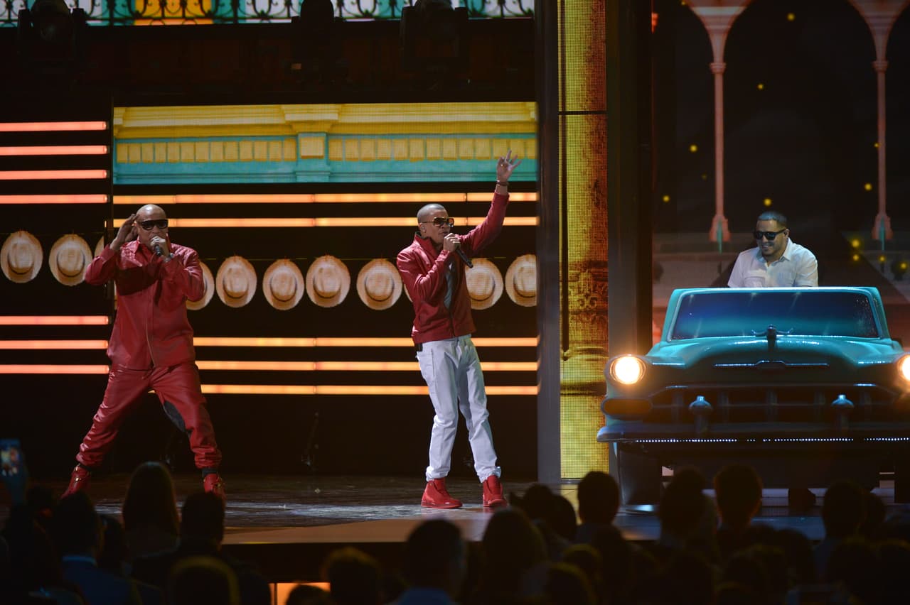 En 2015 Gente de Zona tuvo la responsabilidad de abrir la edición de ese año.