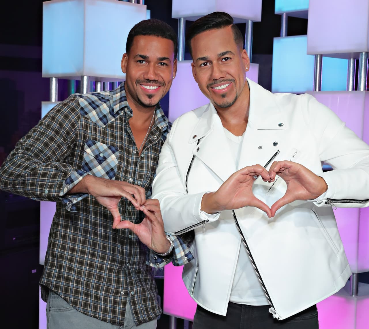 Romeo Santos conoció su figura de cera en la inauguración de la experiencia musical Sabor Latino en Madame Tussauds New York, el 19 de julio de 2017. ¿Reconoces el verdadero Romeo?