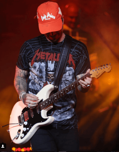 Hace unos meses declaró en una entrevista que en una ocasión llegó a pensar en el suicidio debido a la cantidad de estrés en el que vivía.