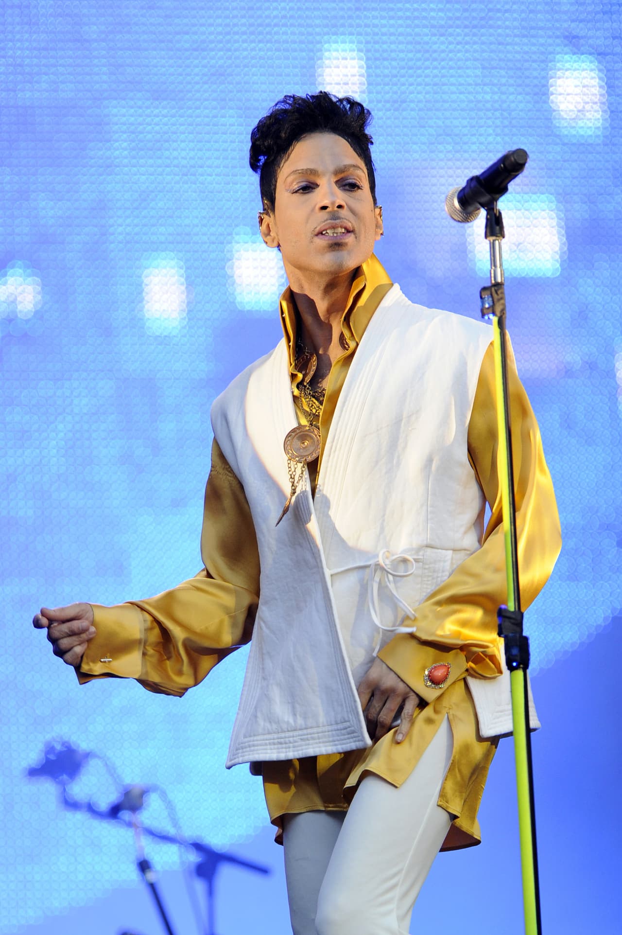 Finalmente el 21 de abril se dio a conocer la noticia de su muerte.