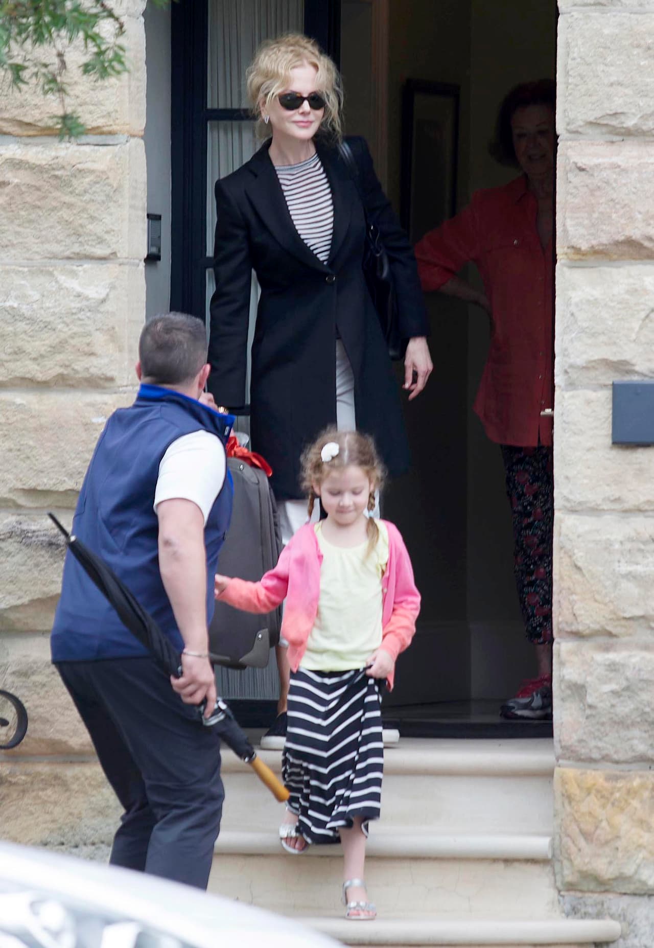 Nicole se quedó todo el fin de semana con su familia.