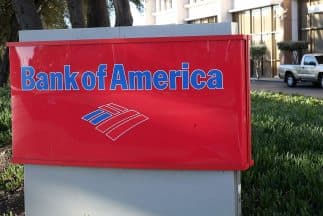 Demandan a dos grandes bancos por supuestos abusos