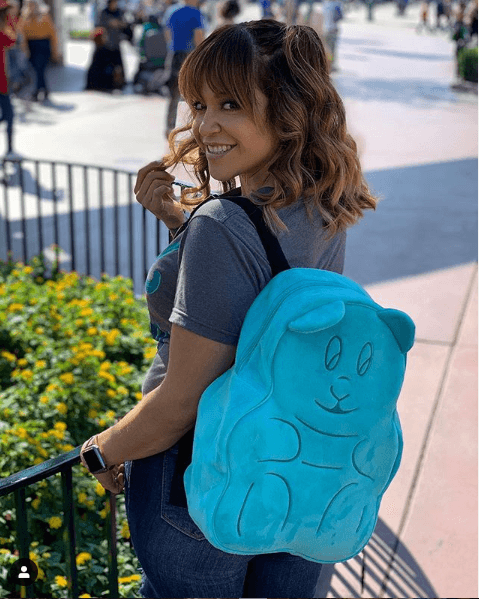 “Tenía carisma, una gracia con las personas y sus colegas 
<b>porque era quien era, ella misma</b>. Y eso es lo que yo quiero hacer, cantar lo que sale de mí, no lo que otros me pidan”, dijo Jacqie al recordar a su madre.