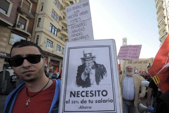 "Nos encontramos en una segunda fase recesiva, que, aunque no es tan brusca ni tan profunda como la anterior, afecta de manera negativa al empleo", comentó Engracia Hidalgo, secretaria del Estado del Empleo.