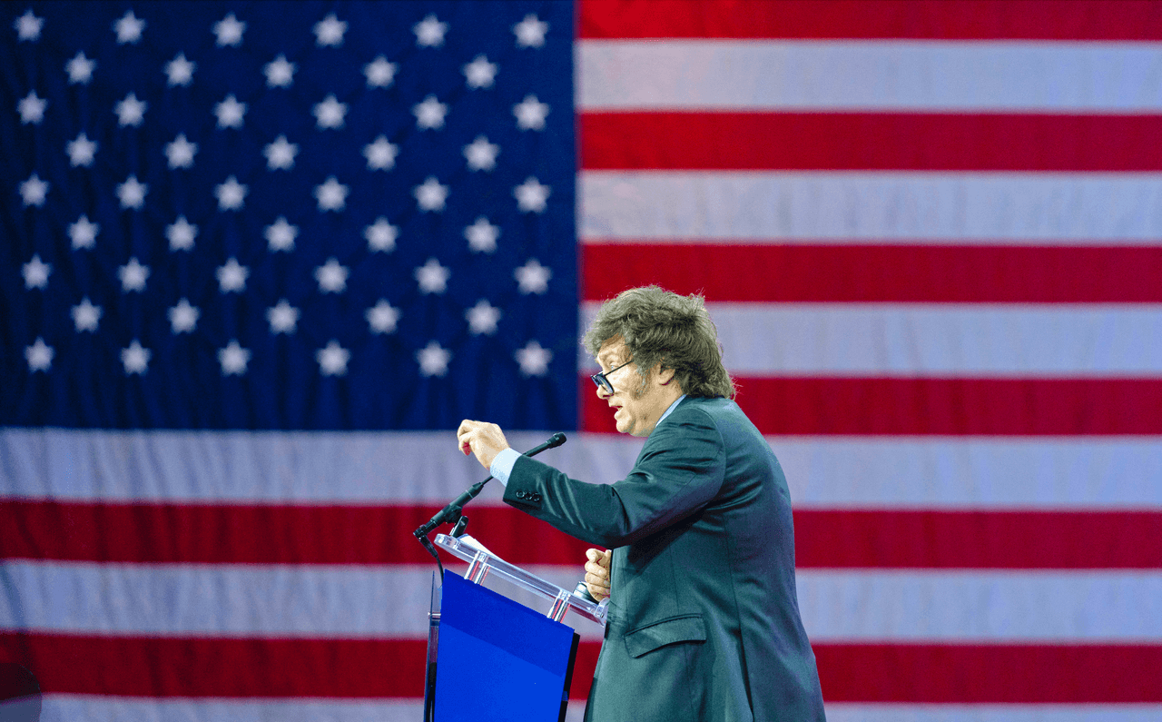 Argentina endurece su política migratoria con un decreto que recuerda a Trump