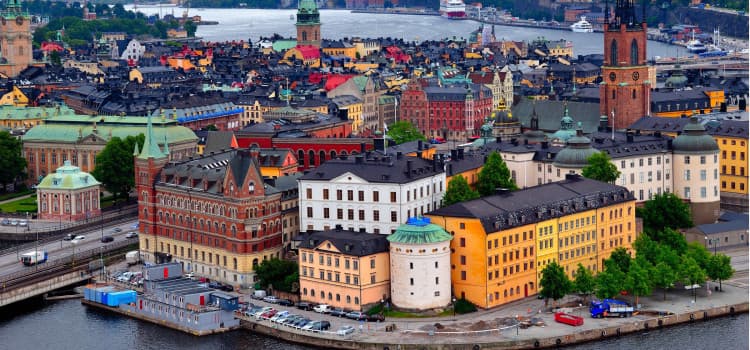 <b>Estocolmo,</b> Suecia, tiene una calificación de 86.5 colocándola como la ciudad número
<b>12</b> con mayor seguridad.