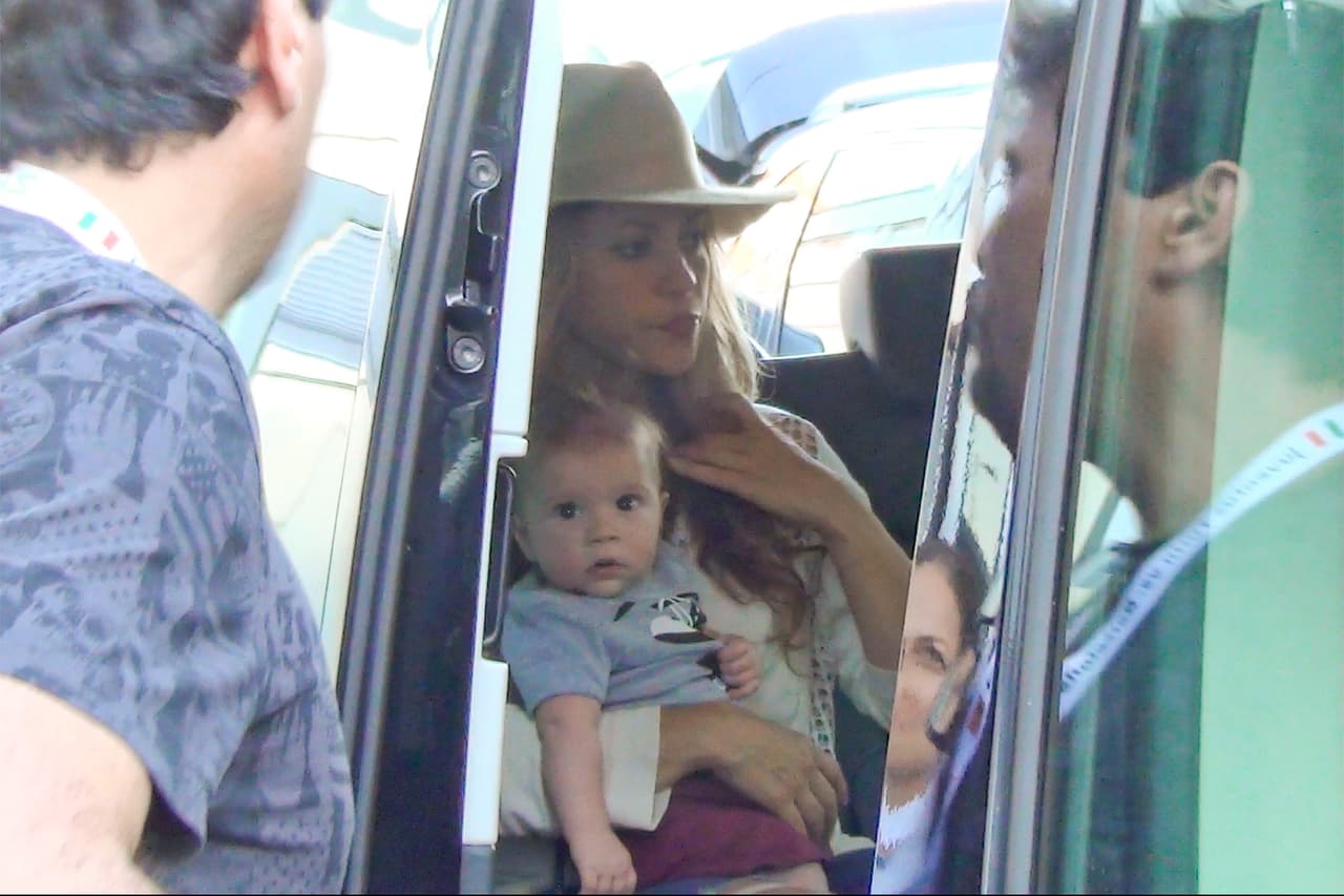 Los paparazzi lograron captar su linda carita.