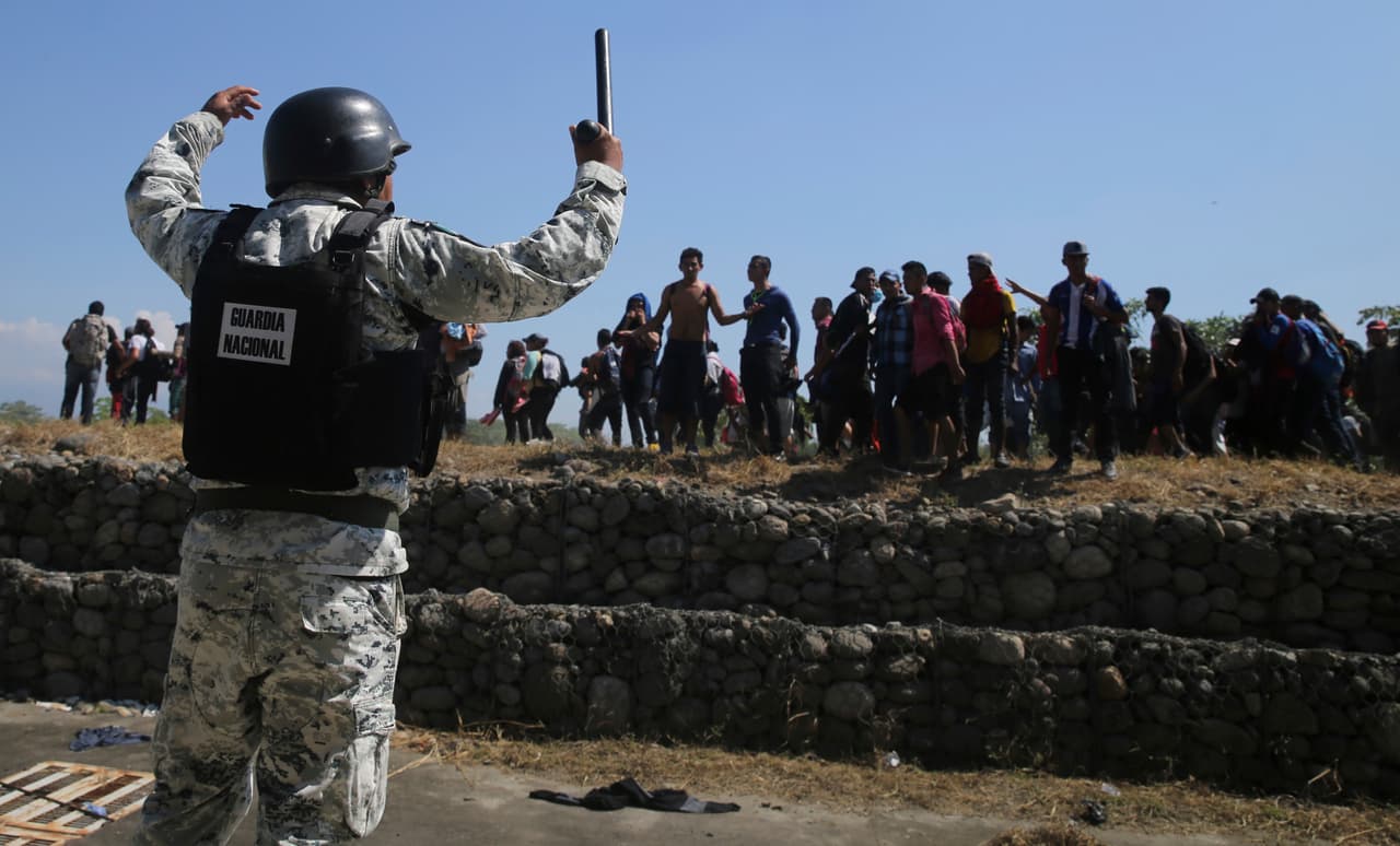 Hasta el momento las autoridades mexicanas no se han pronunciado oficialmente respecto al incidente ocurrido este lunes en la frontera sur de ese país.
<br>