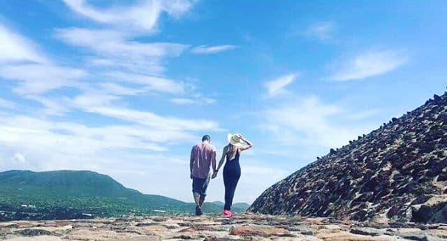 Esta fue la imagen con la 
<b><a href="http://www.univision.com/temas/marjorie-de-sousa">Marjorie</a></b> confirmó su relación sentimental con 
<b><a href="http://www.univision.com/temas/julian-gil">Julián</a></b>.