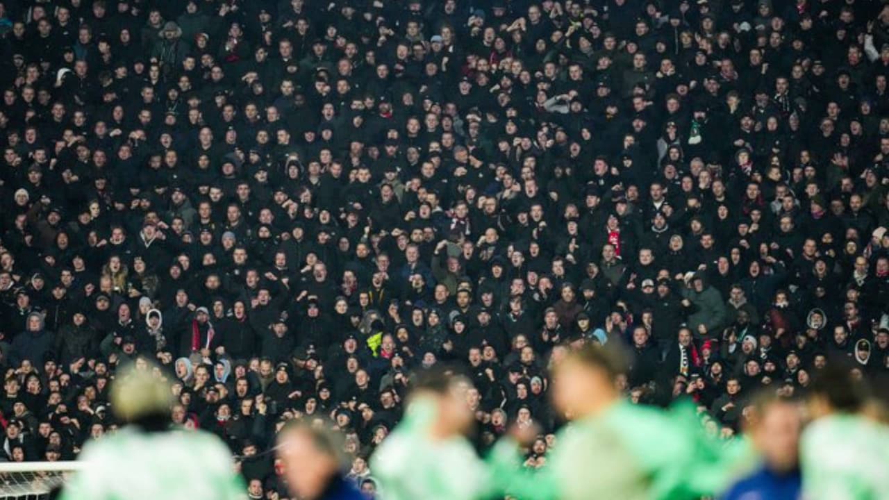 ¿Aparece el grito prohibido en el Feyenoord vs. Atlético de Madrid?