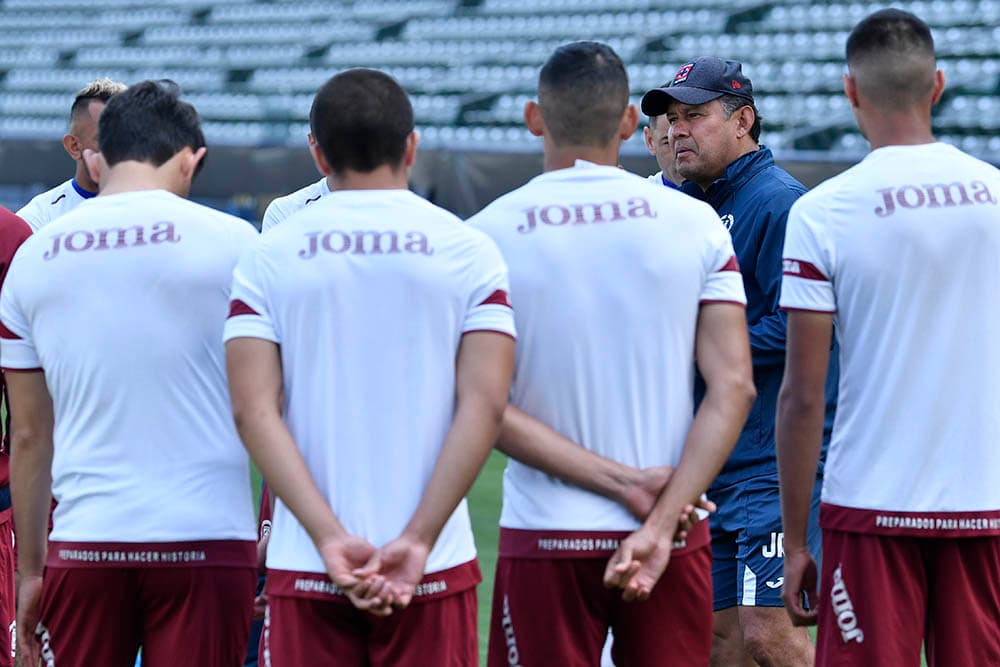 Ambas plantillas se mostraron listas y concentradas para el duelo el próximo domingo 18 de julio.