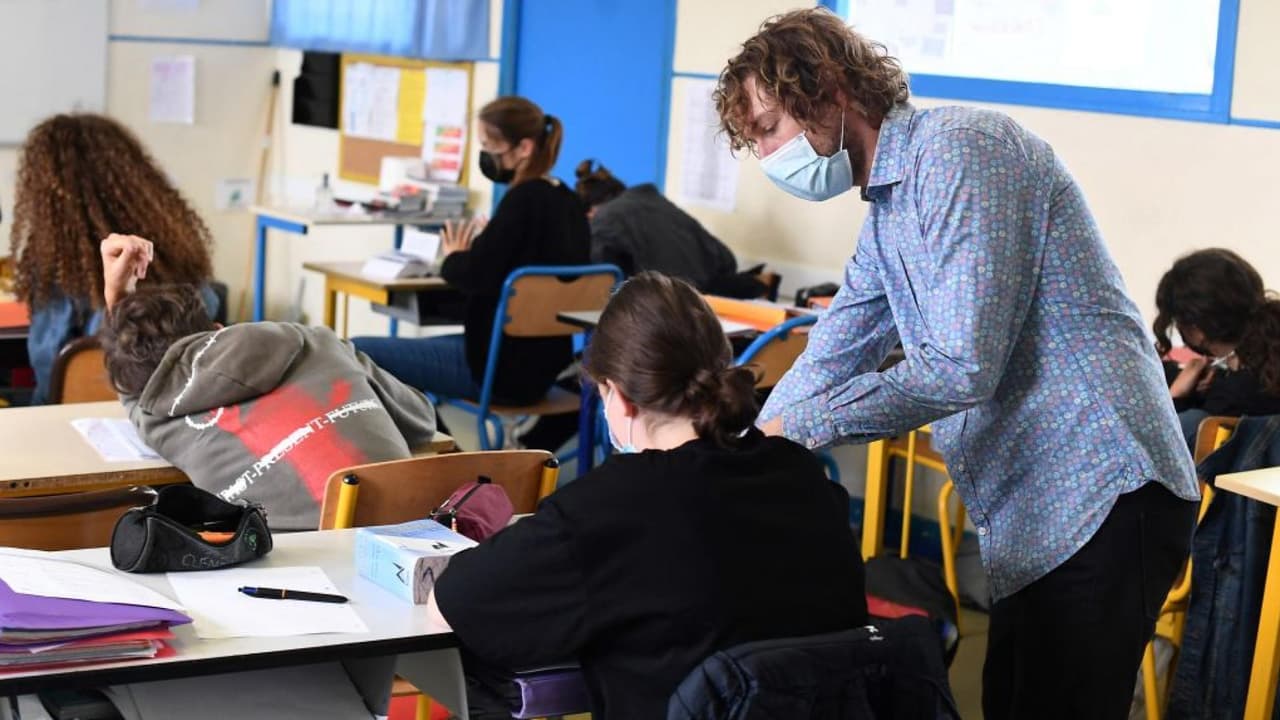 ¿Qué están haciendo las escuelas de Los Ángeles para evitar ataques con armas entre sus estudiantes?